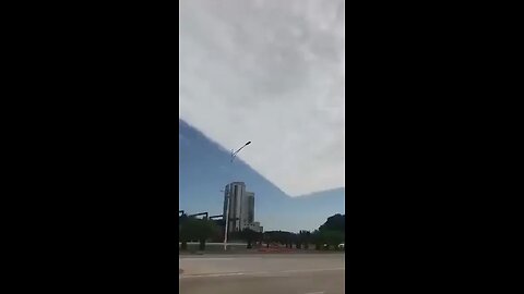 Perfectly square clouds filmed in Arizona, US