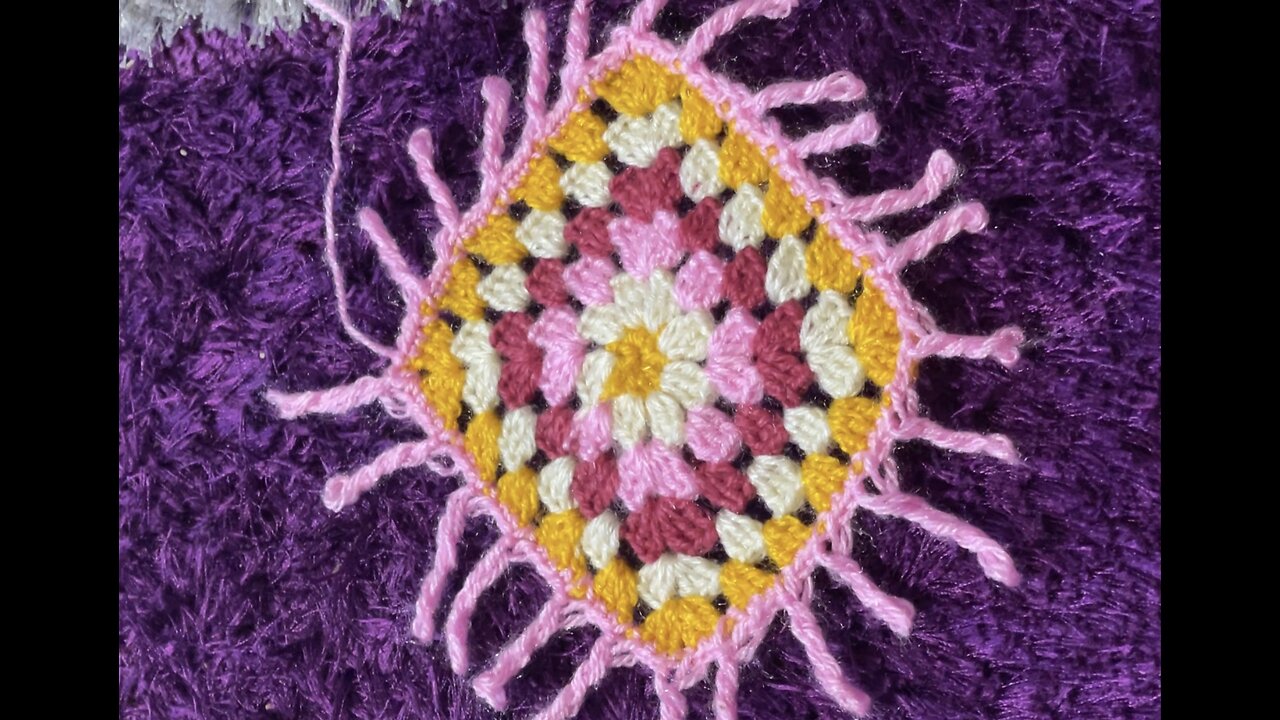 Easy crochet:How to make a granny square for beginners