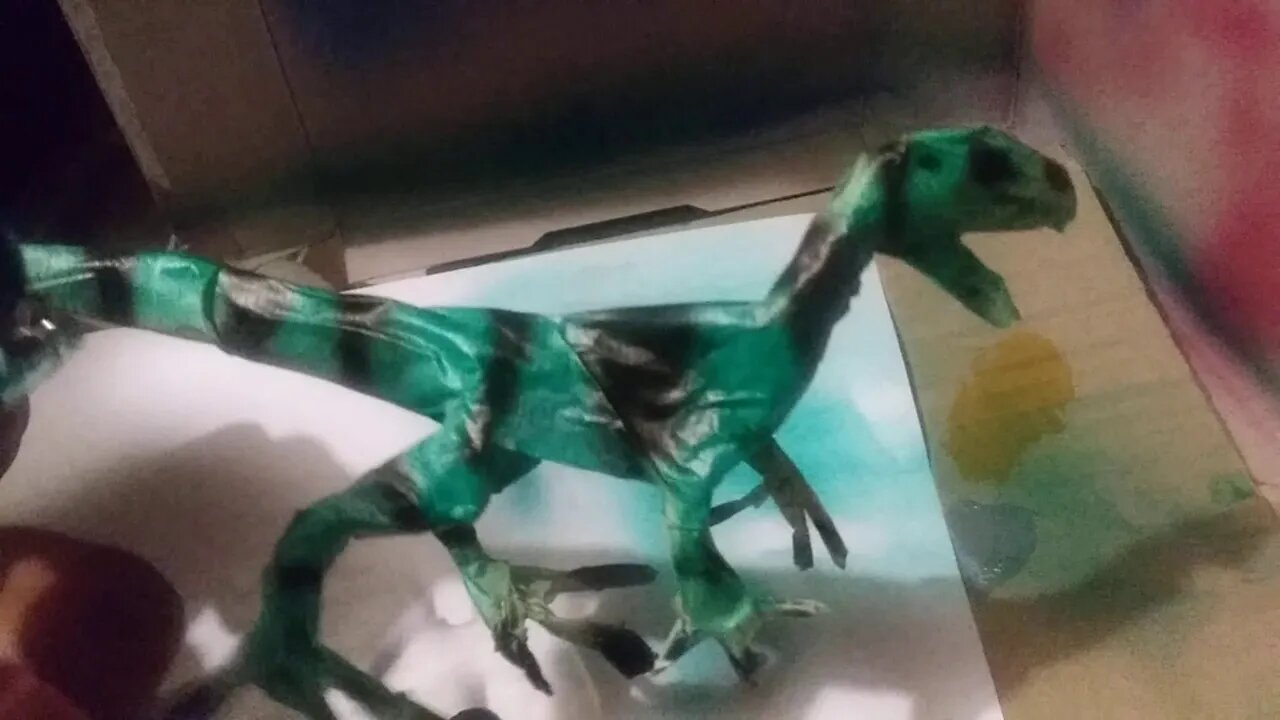 Air brushing a dino and a surprise