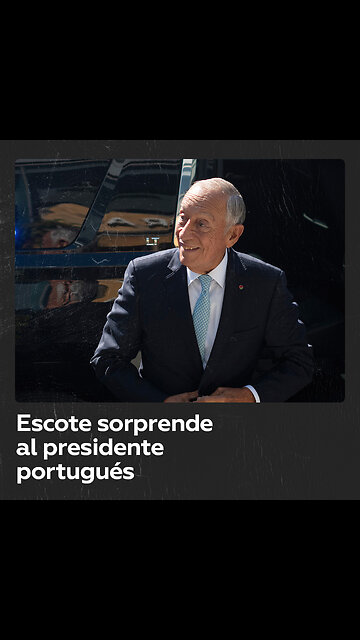 El escote de una joven llama la atención del presidente de Portugal