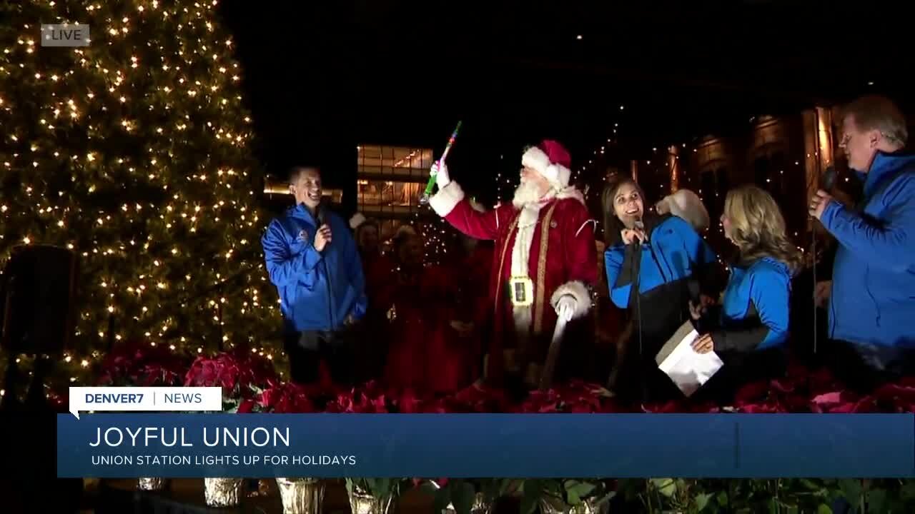 Union Station Lights Up for the Holidays