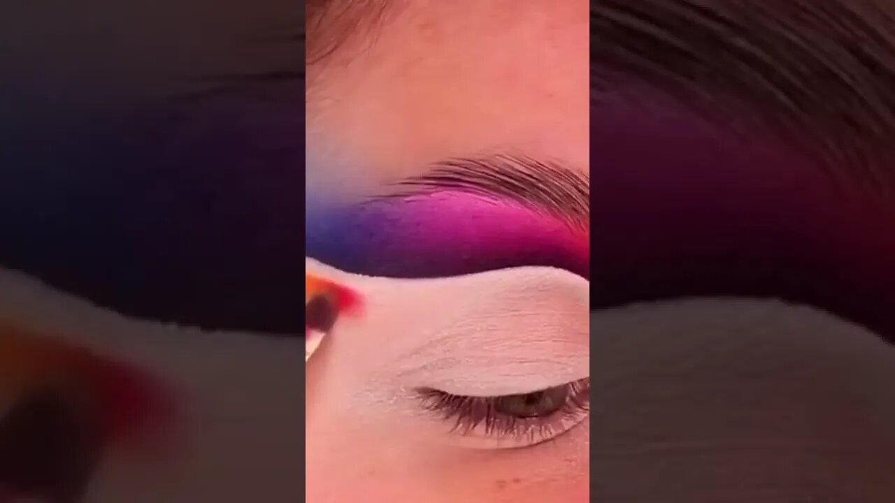 #makeupartist #makeupbeauty #makeuplooks #makeuplover #makeupideas #shorts #eyemakeup #eyeliner