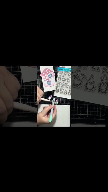 Mushroom Home - Mama Elephant - Mennys Bastelshop #mennysbastelshop #shorts #craftember2023