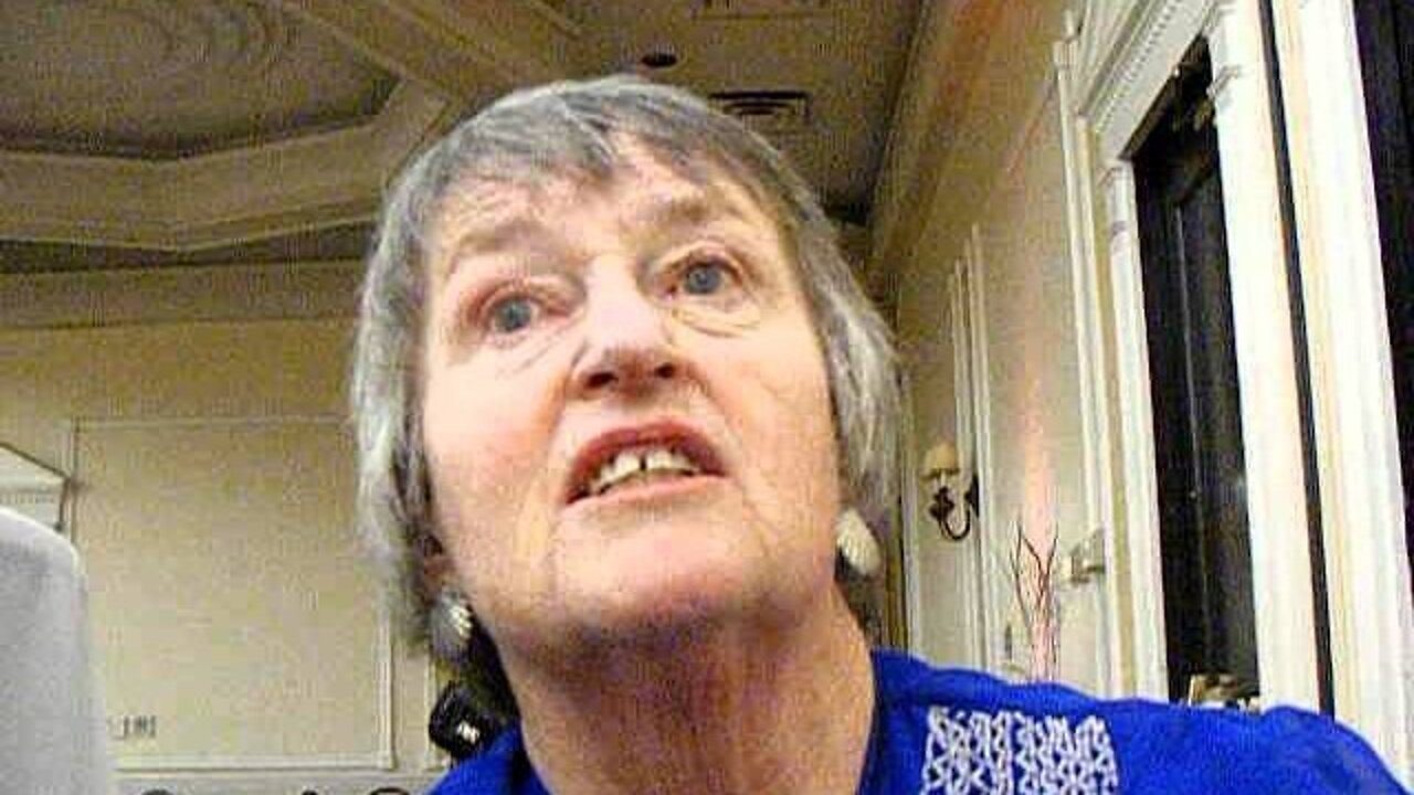 Maryann at the end of the Crowne Plaza event Nashua NH.AVI