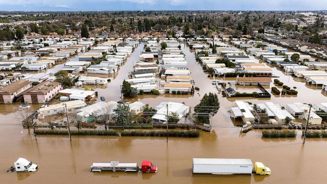 Floods in California, Levee's breaking! Financial market contagion spreading to more banks!