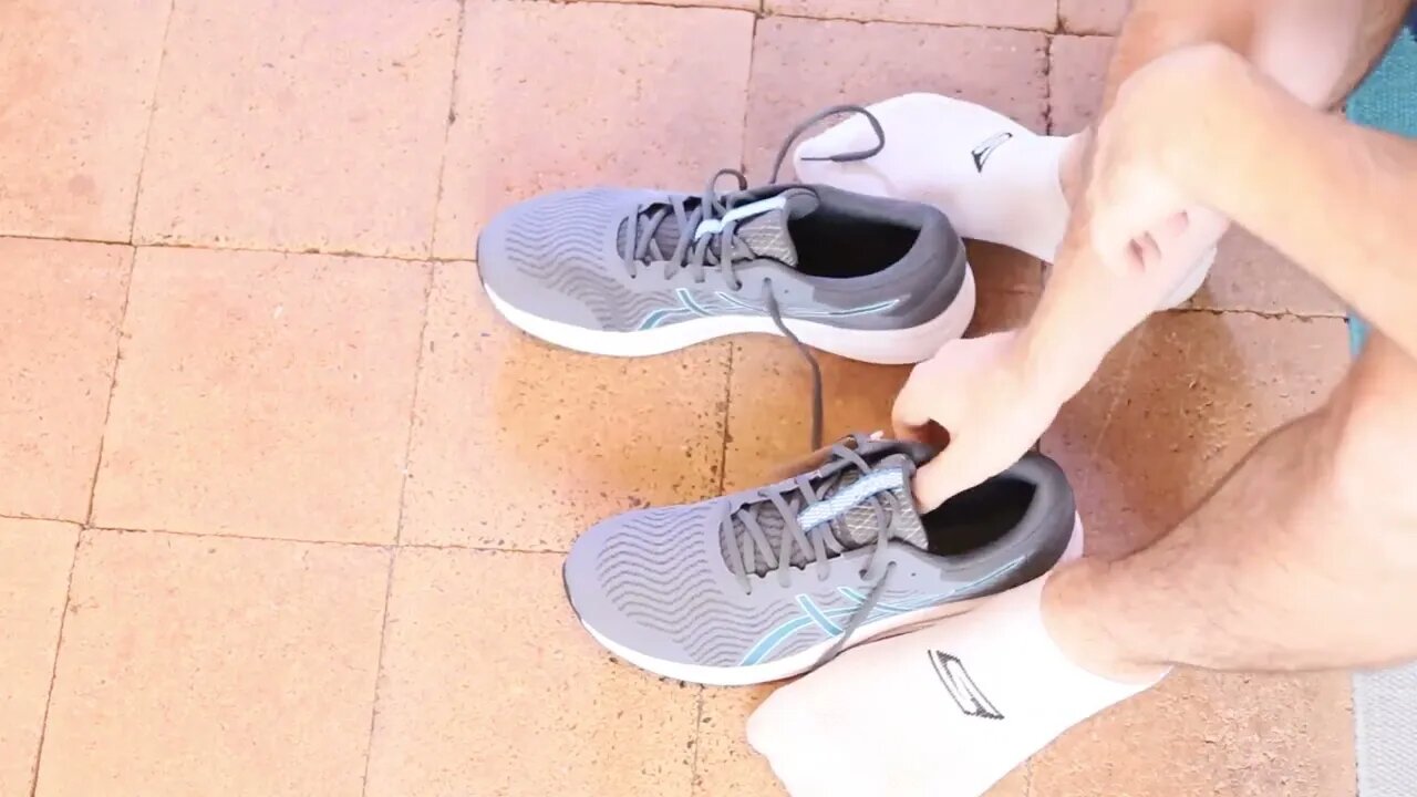 Asics Patriot 12 Running Shoes First Impressions & Review as Travel Shoes