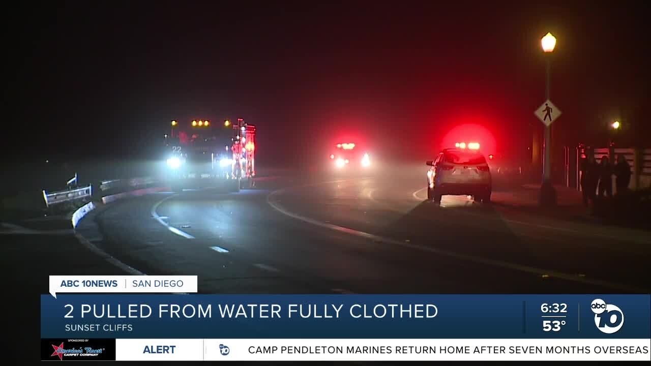 2 rescued after being dumped in water near Sunset Cliffs