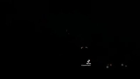 Ещё кадры перехвата в небе над Макеевкой двух украинских ракет ТРК “Точка У”. #ukraine #russia