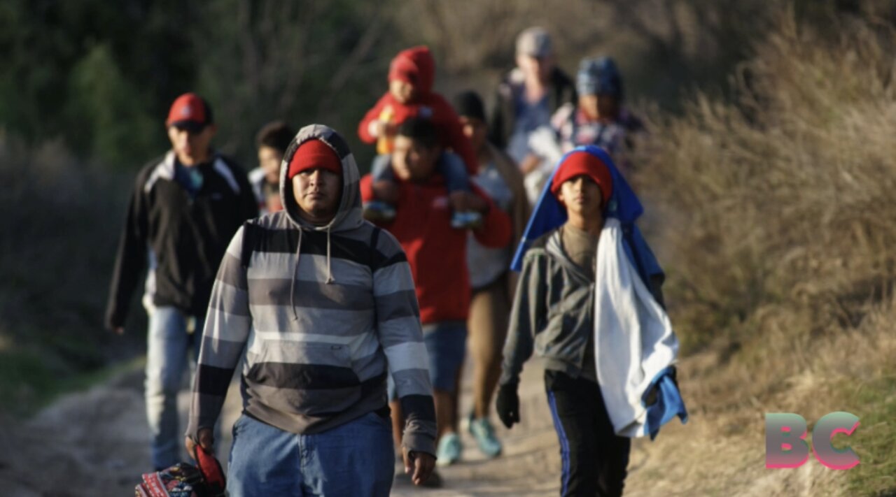 Mexico’s president says 10,000 migrants a day head to US border