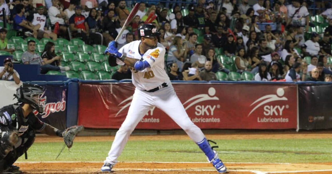 José "Cafecito" Martínez igualó racha histórica en Tigres de Aragua