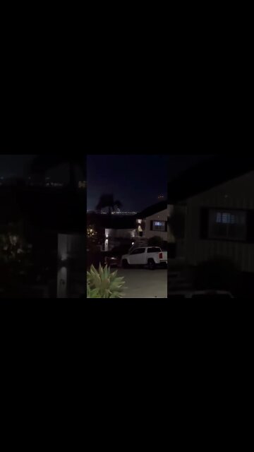 Noche de Terror en California filmaron extrañas luces en San Diego, Laguna Beach y Tijuana. Señales?