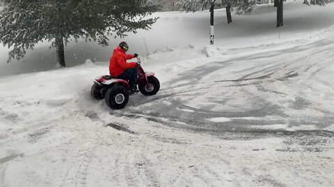 1981 Honda ATC 185S Snow Blast - three wheeler death machine!!