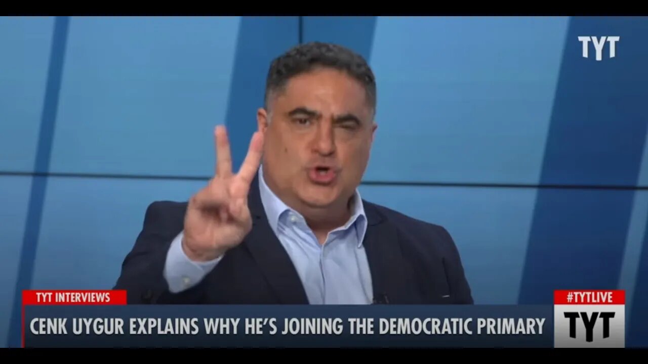 Week in Review: Israeli War Crimes? Cenk Uygur Running for President and Russia Goes On Offensive