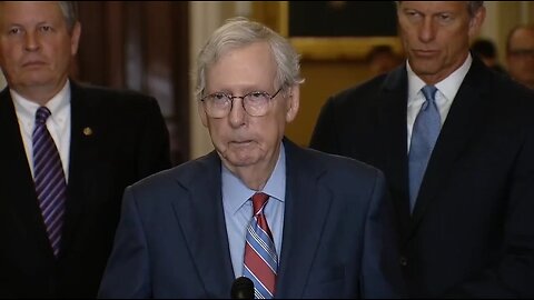 Mitch McConnell Abruptly Stops Speaking, Looks Extremely Unwell