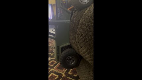 Axial scx10 couch test