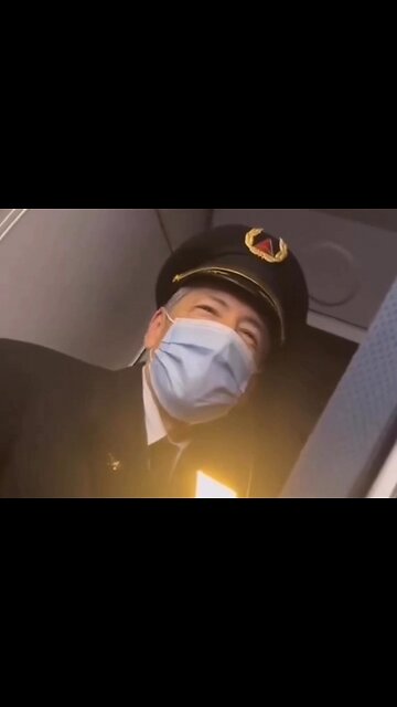 Pilot Gets Asked About The Flat Earth