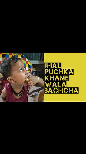 Eating fuchka(panipuri/golgappa/indian street food-Bengoli street food