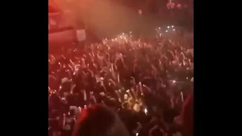 Crowd goes CRAZY to Yeat x Drake LIVE‼️😮🔥