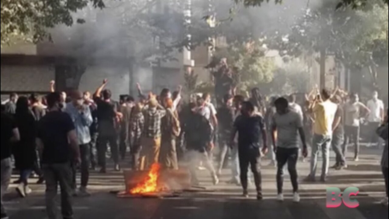 Iranian students clash with police as deadly regime crackdown nears 20th day