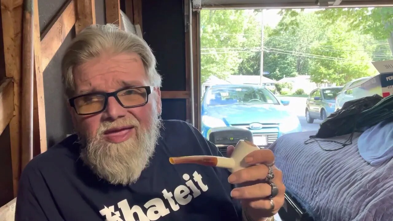 Here comes da hammer!