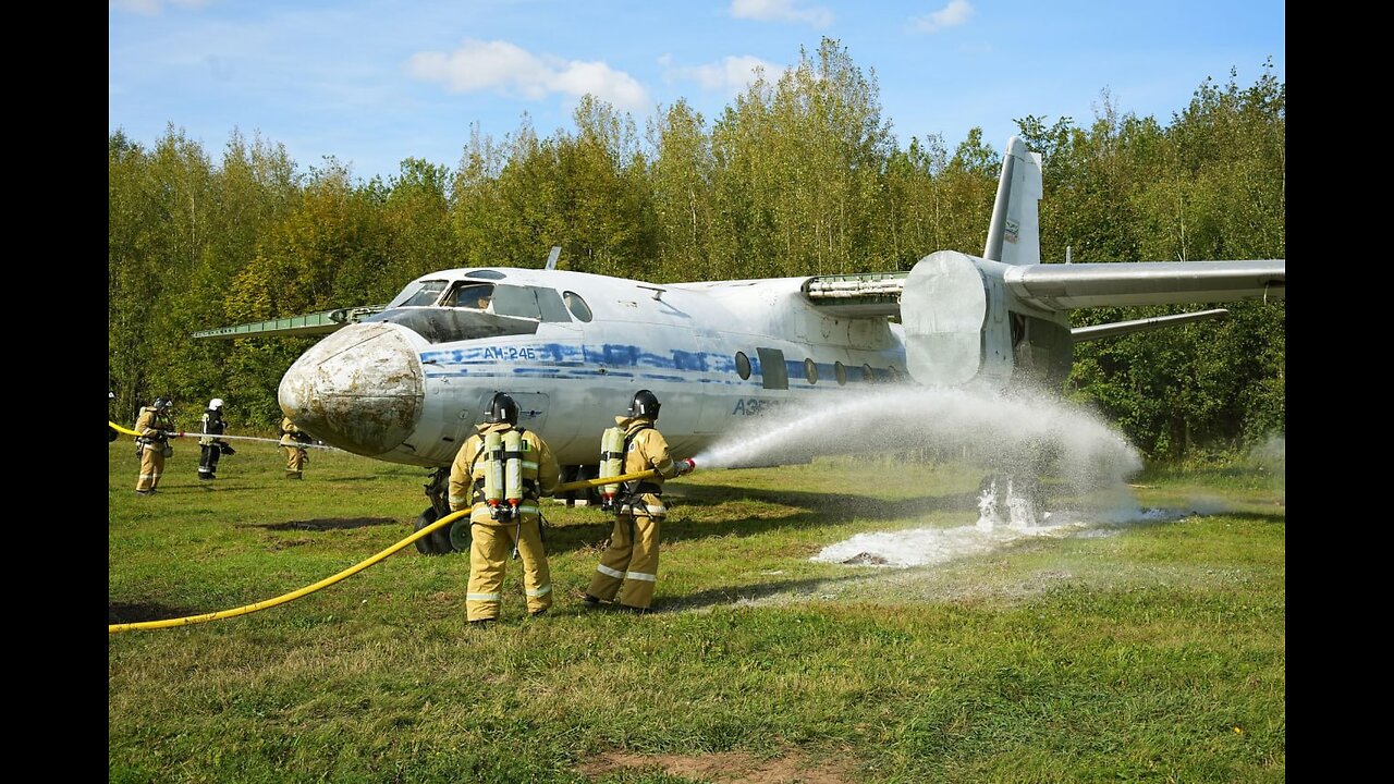 Exercícios táticos e especiais no Aeroporto Internacional "Kazan" deles. G.Tukaya