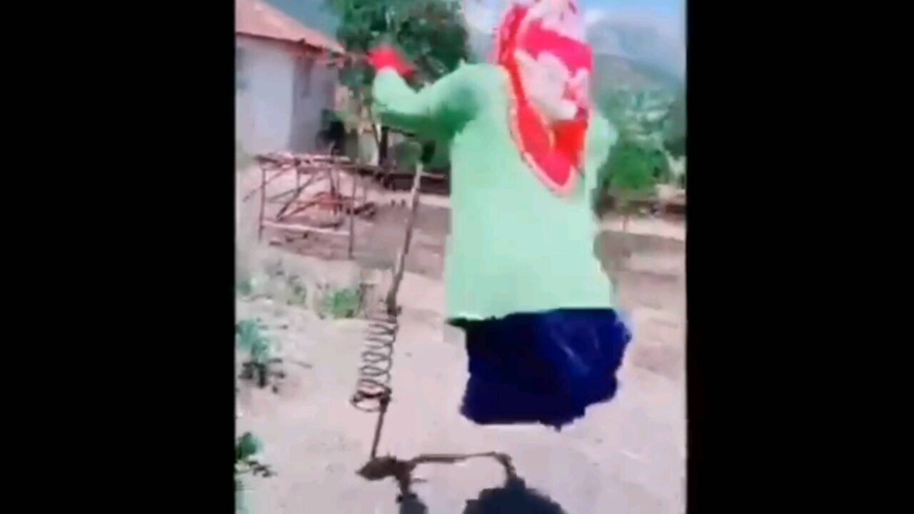 Funny video must watch scarecrow watch to see what happen