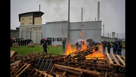 Massive Manhunt under way in France for Prison- break Gang.