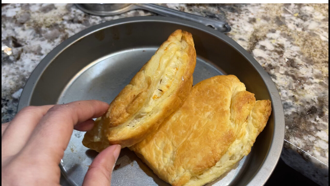 Jam puff pastry twist| easy technique to fold jam puff pastry recipe