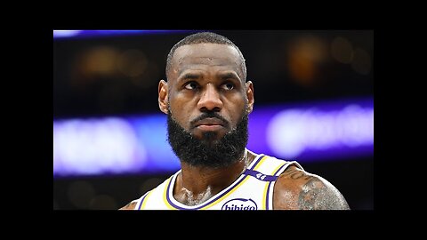 LeBron James Steps Away From Lakers for “Personal Reasons”