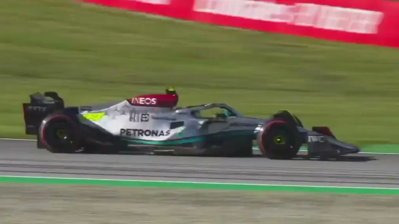 Hamilton and Russell crashes #austriangp