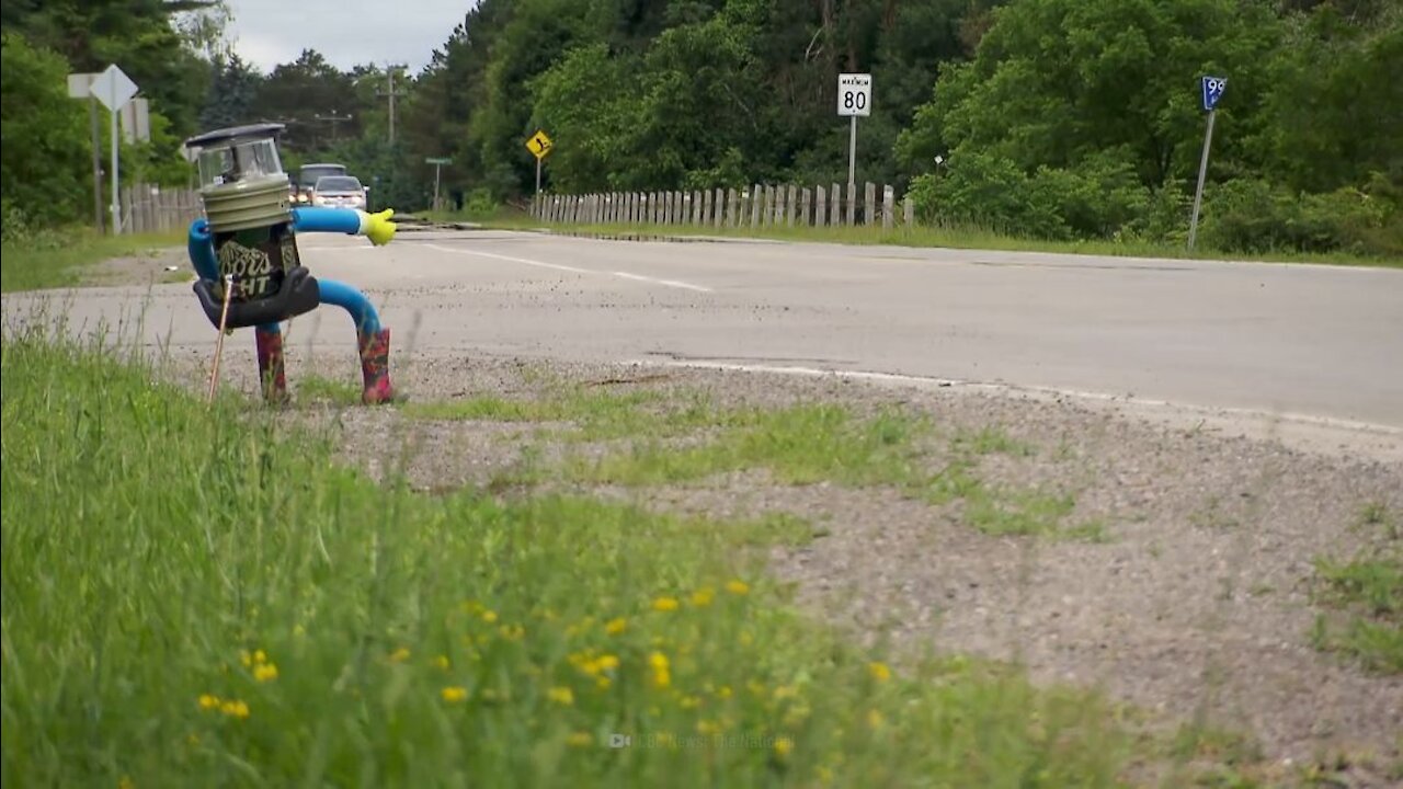 How to Survive Hitchhiking