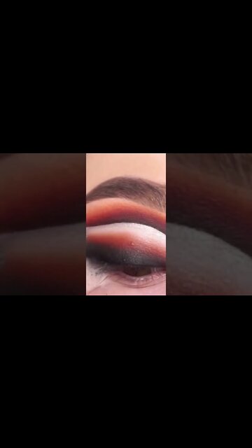 #makeupartist #makeupbeauty #makeuplooks #makeuplover #makeupideas #shorts #eyemakeup #eyeliner