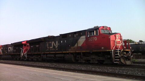 CN 3070 & CN 3257 Engines - TRAIN 485 Manifest Westbound In Ontario