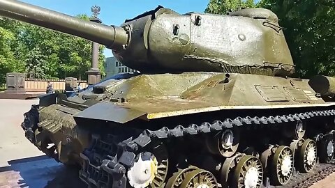 Voronezh tour second World war weapons (T-34) T-20 #vlog , Russia