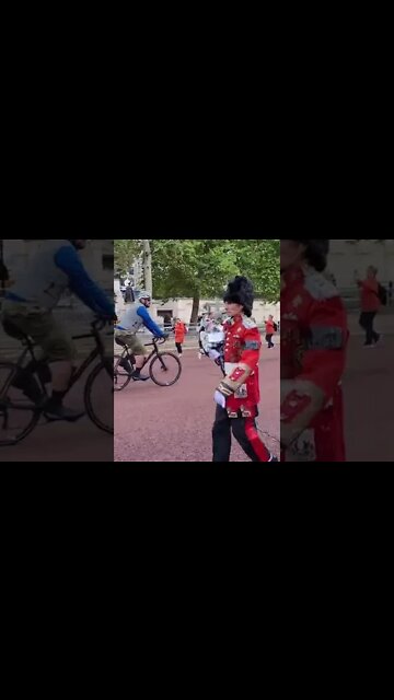 Elderly supporters walked the length of the mall to put flowers down at Buckingham Palace #london