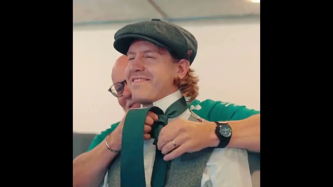 Sebastian Vettel gets dressed into a vintage 1920s outfit #shorts