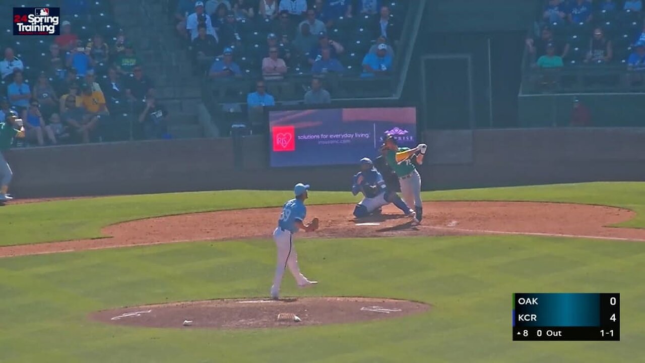 Max Muncy cranks a two-run home run to left field