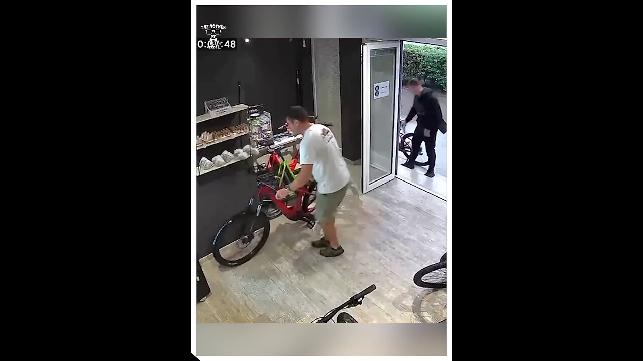 when CCTV becomes the Star ⭐⭐ of the show #comedy #funny