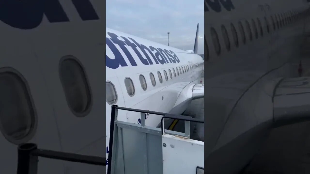 Boarding Lufthansa Airbus A320