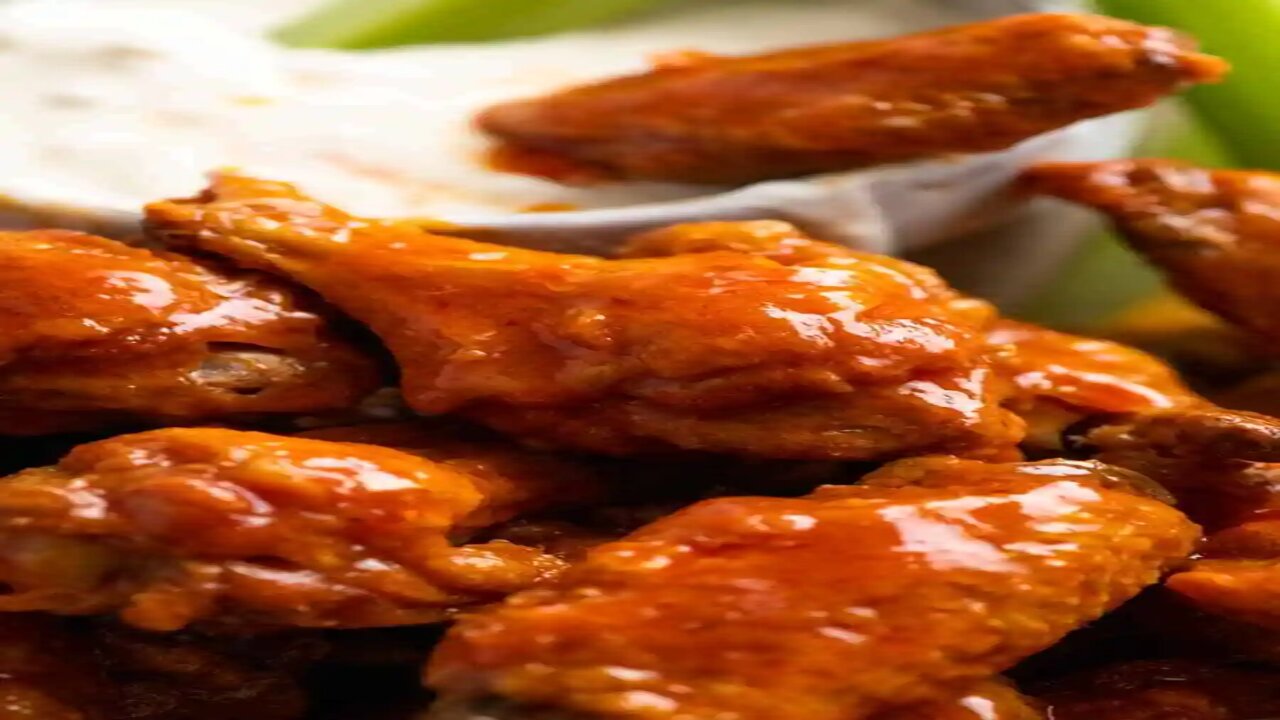 Hot Buffalo Chicken Wings that anyone can make easily and quickly