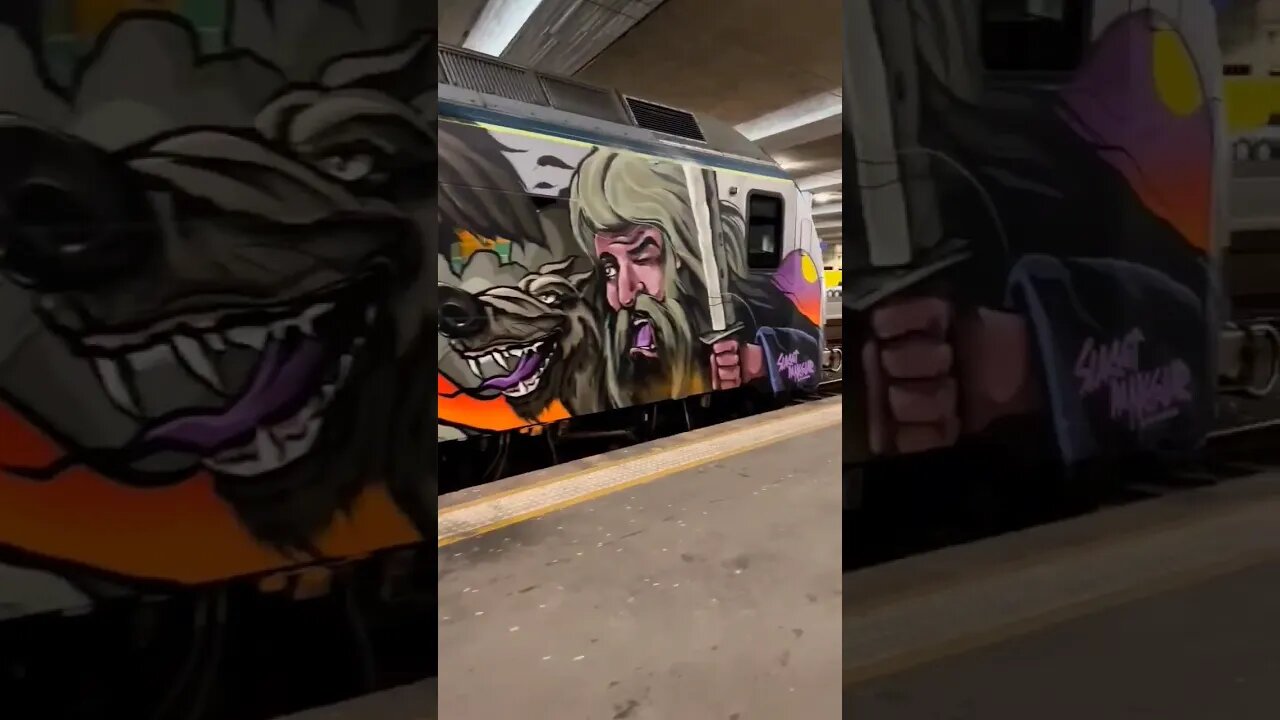 OUTSTANDING GRAFFITI PIECES ON A TRAIN 😨 #graffitiart #graffiti #shorts