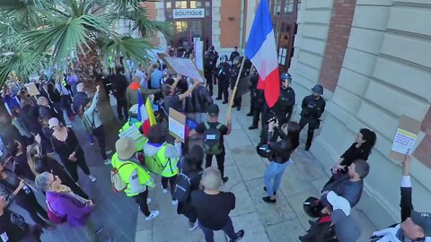 Nice 6 Novembre : manif devant la gare 1/2