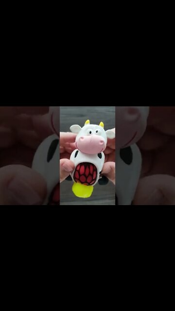 Cutting Moo Squishy 🐮