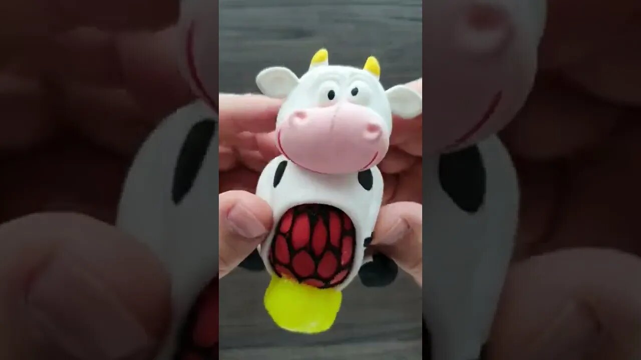 Cutting Moo Squishy 🐮