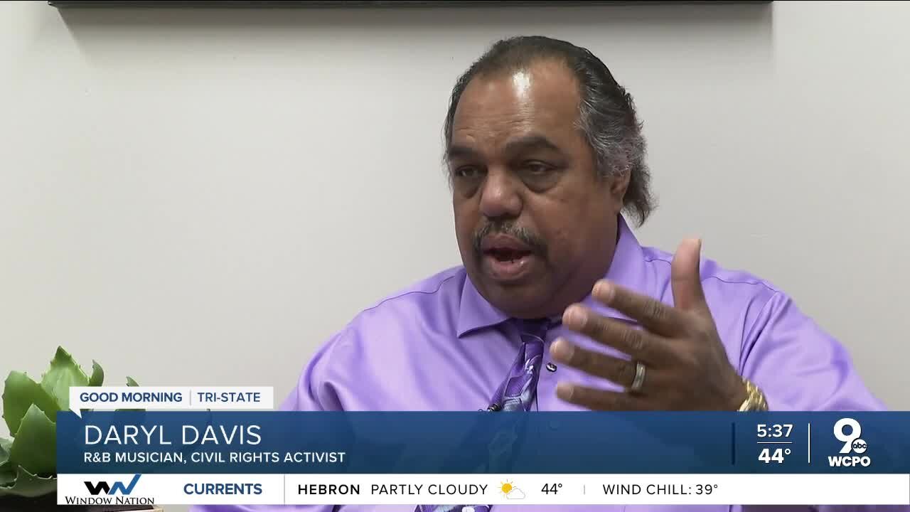 Daryl Davis spoke to students at Cincinnati Country Day School