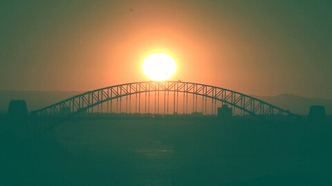 Easter Island - Sydney Harbour Bridge - Strange Winter Solstice Sunset Synchronicity