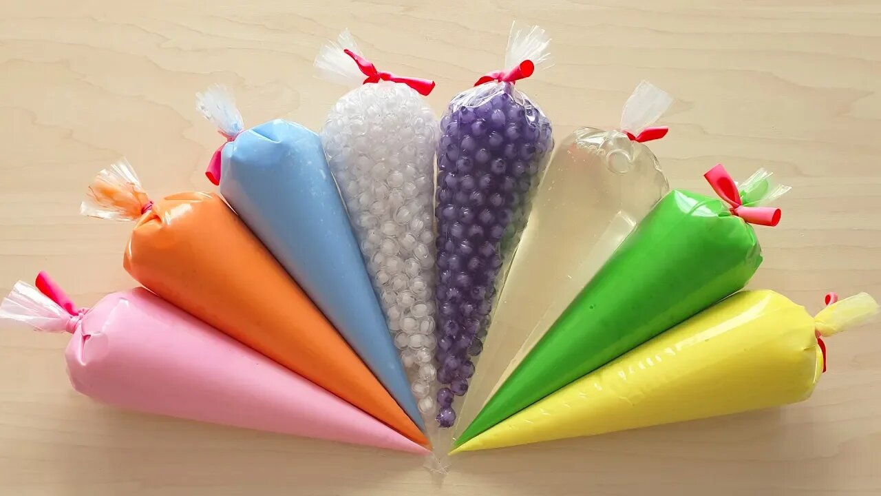 Making Crunchy Slime with Piping Bags #102