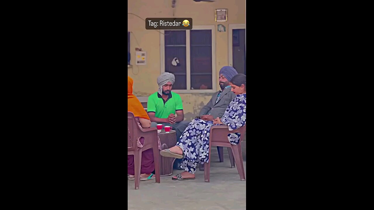 Ashi ta kande rehne aa🤣 plz follow krdo yrr