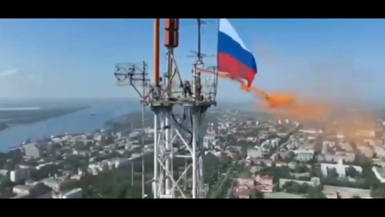 In honor of Russian Flag Day: The Russian flag was raised on the TV tower of Kherson