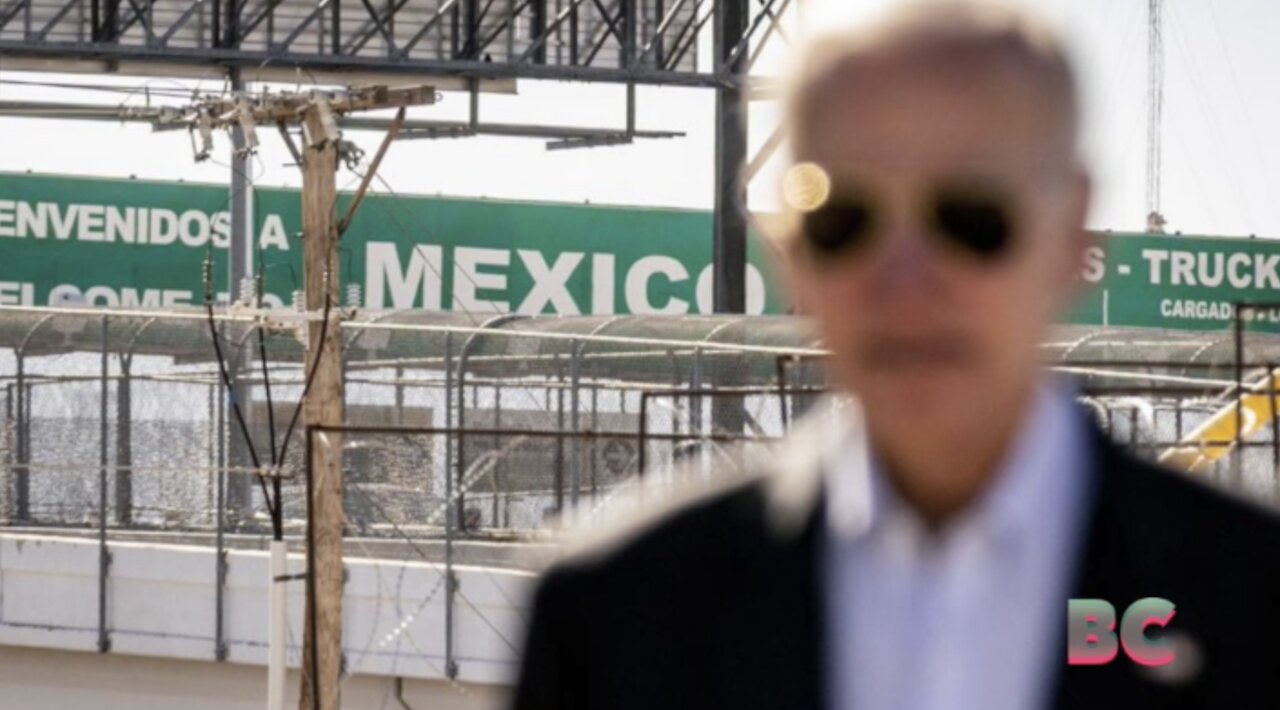 Biden inspects US-Mexico border in face of GOP criticism